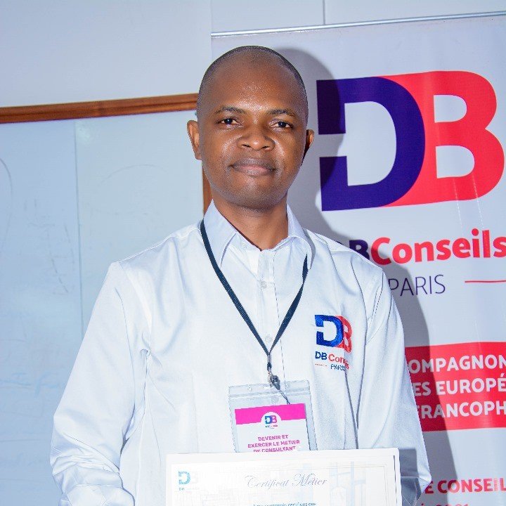 Stève Vassili MISSAMBOU MANDILOU